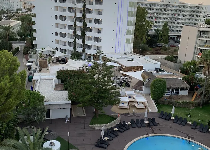 Hotel Bg Pamplona 4*