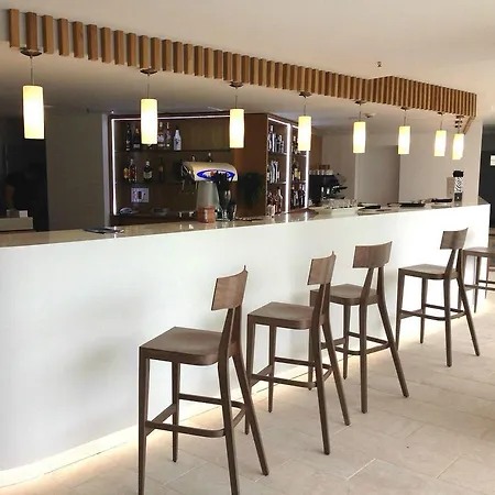 Готель Bg Pamplona 4*