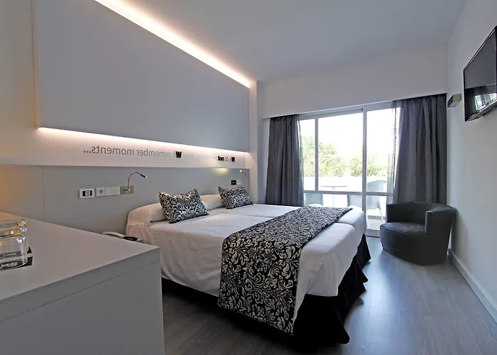 酒店 Bg Pamplona 4*